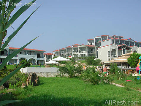 The Bay Hotel & Suites 